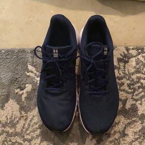 MICRO G PURSUIT LIGHTWEIGHT RUNNING SHOE - MEN'S